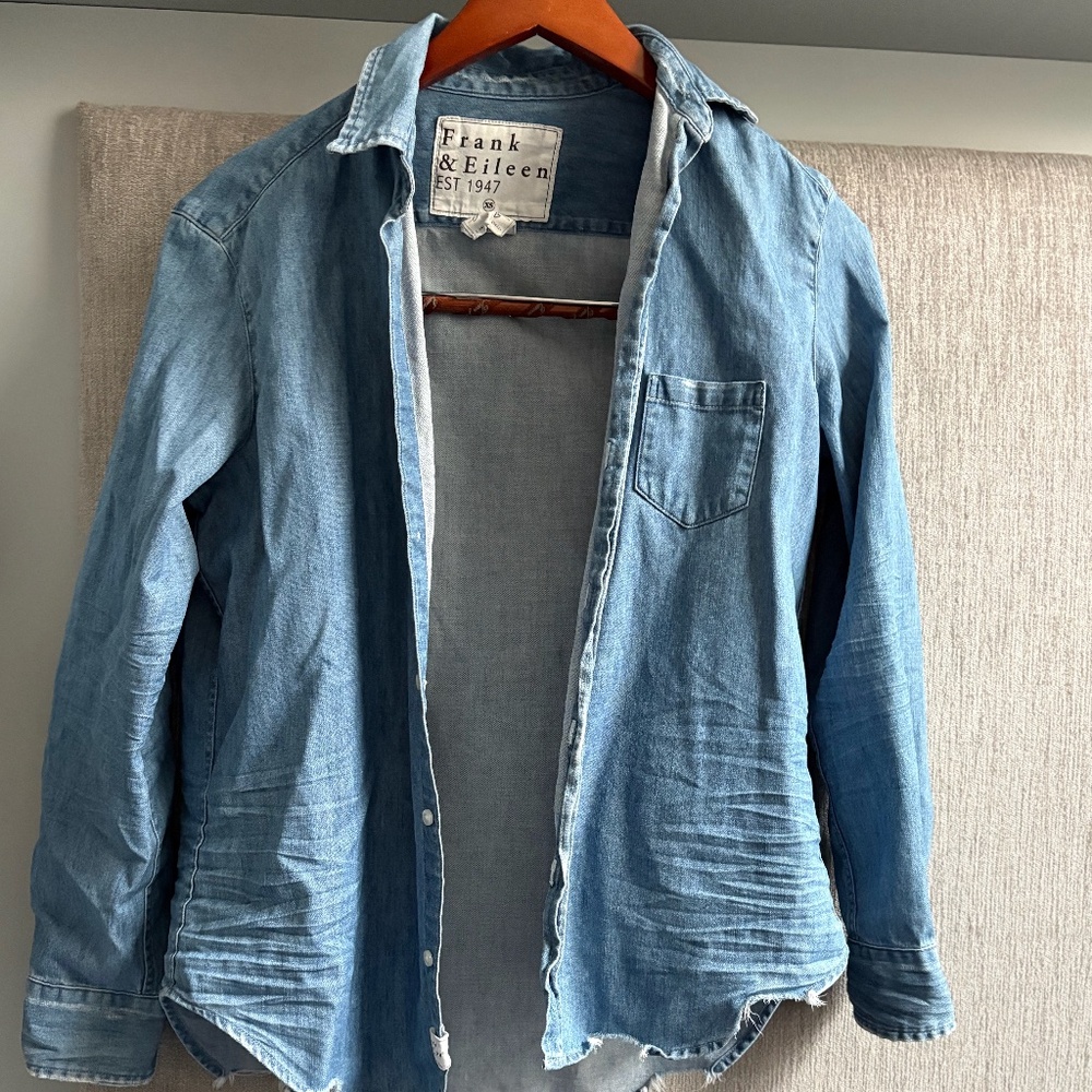 Frank and Eileen XS Denim Shirt